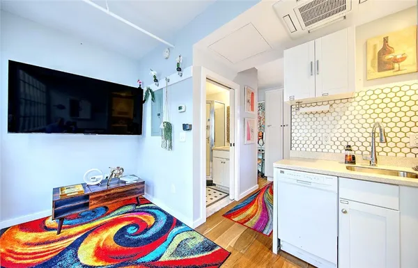 $225,000 | 65 Weybosset Street, Unit 314, Providence, RI 02903