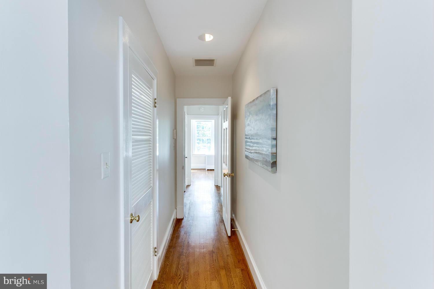 3708 Reno Road Northwest Washington, DC 20008 - Photo 14 of 29 Bedroom (Master Hall)
