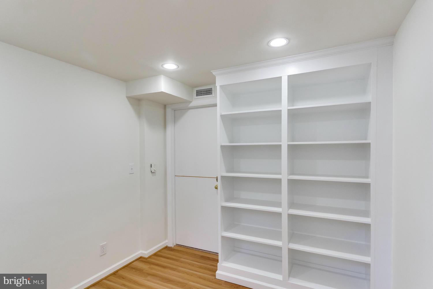 3708 Reno Road Northwest Washington, DC 20008 - Photo 26 of 29 Office