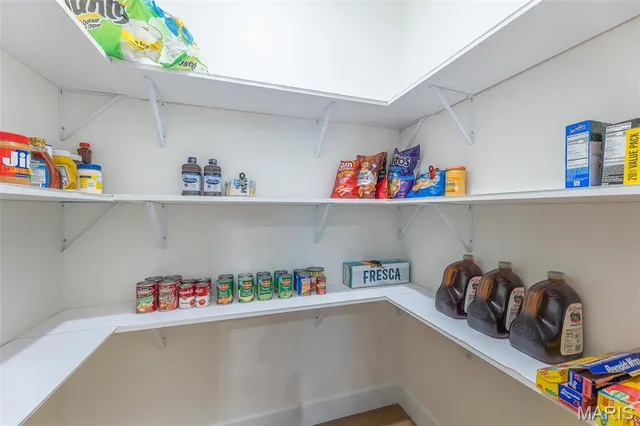 $610,000 | 140 Pondside Lane, Poplar Bluff, MO 63901