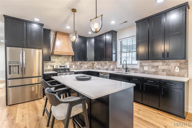 $610,000 | 140 Pondside Lane, Poplar Bluff, MO 63901