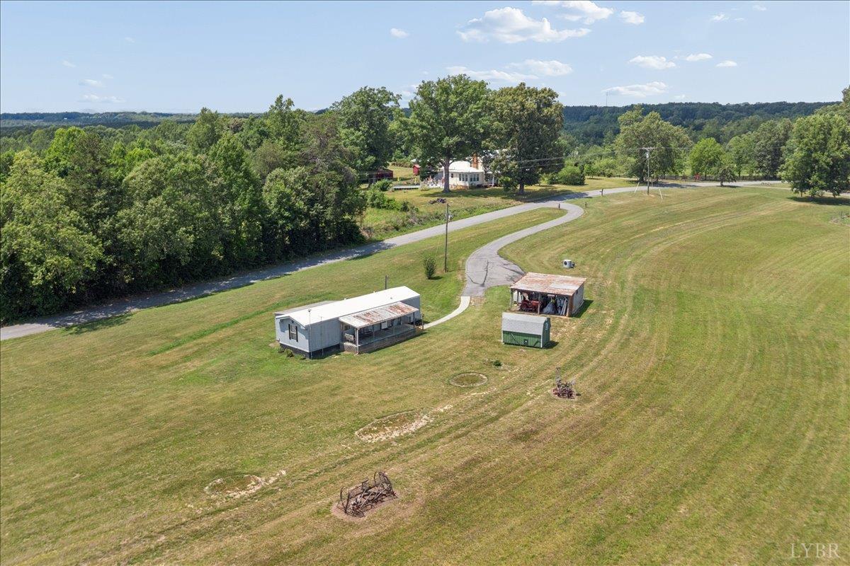 1606 Mt Calvary Road Brookneal, VA 24528 - Photo 40 of 43