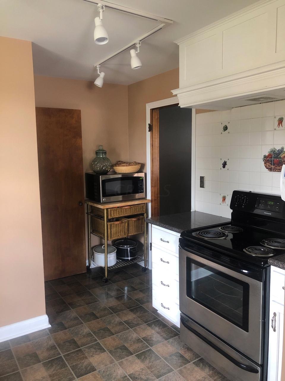 3108 Wicklow Road Columbus, OH 43204 - Photo 6 of 31 Gallery Image 6