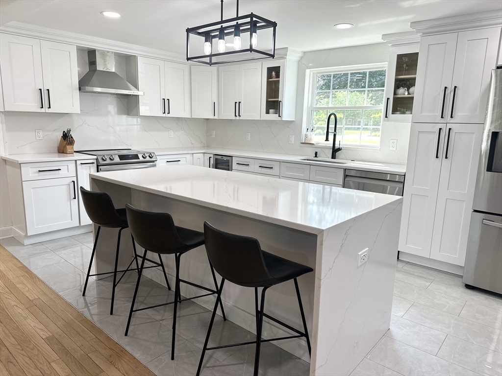 237 River Road Andover, MA 01810 - Photo 12 of 24 Gallery Image 12