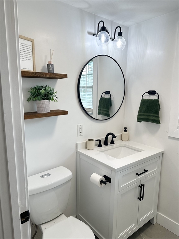 237 River Road Andover, MA 01810 - Photo 15 of 24 Gallery Image 15