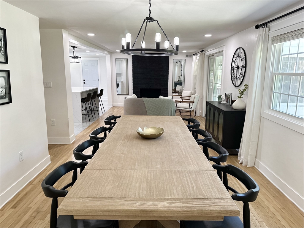 237 River Road Andover, MA 01810 - Photo 6 of 24 Gallery Image 6