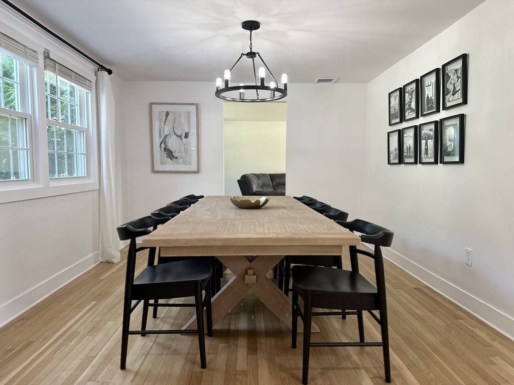 237 River Road Andover, MA 01810 - Photo 7 of 24 Gallery Image 7