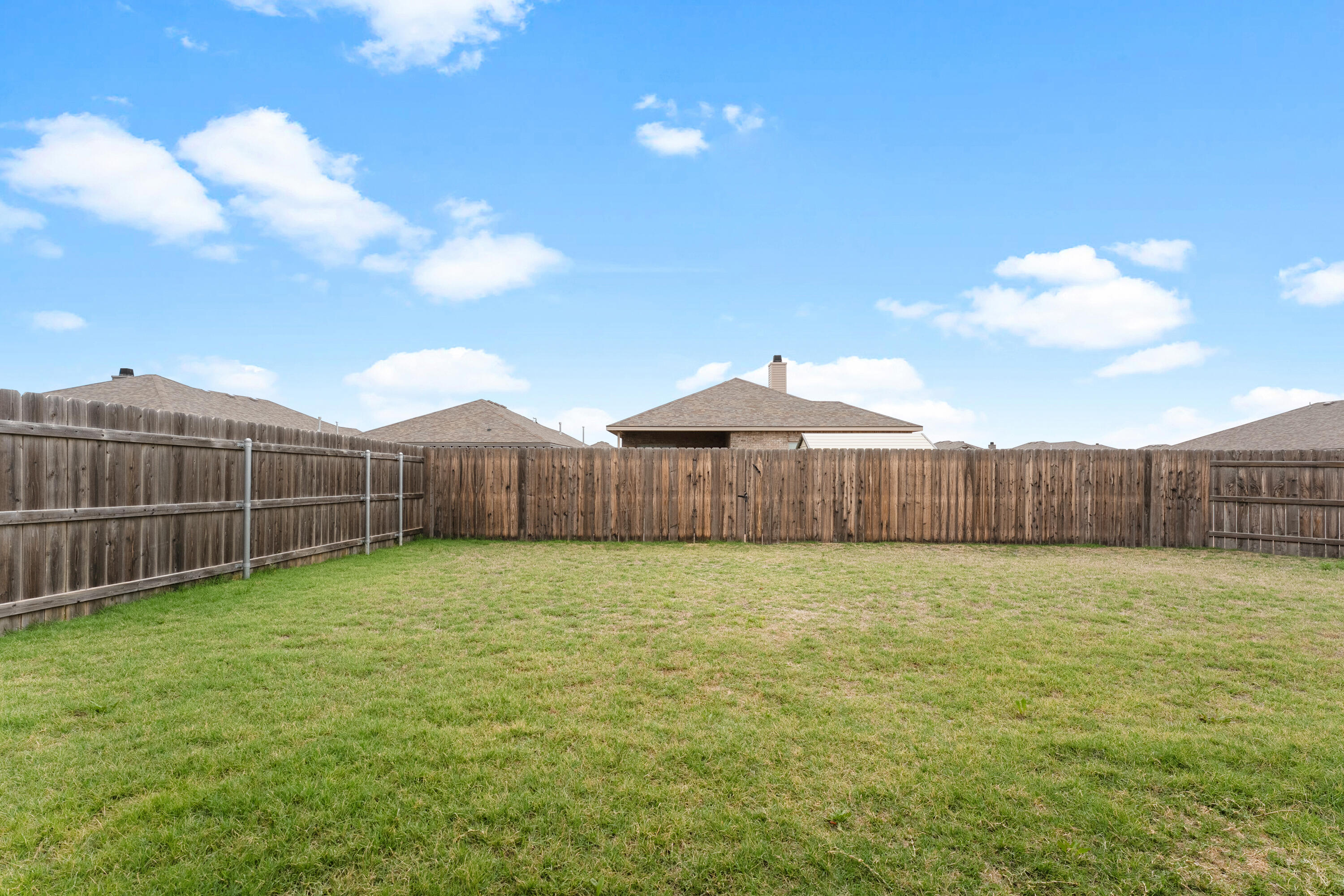 2002 137th Street Lubbock, TX 79423 - Photo 23 of 24 DSC04963