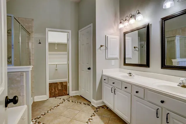 $2,500 | 4903 Lake Catherine Court, Richmond, TX 77407