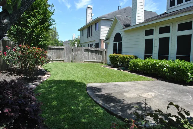 $2,500 | 4903 Lake Catherine Court, Richmond, TX 77407