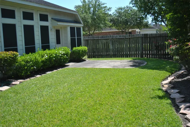 $2,500 | 4903 Lake Catherine Court, Richmond, TX 77407