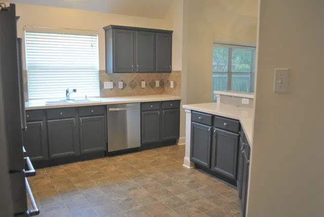 $2,500 | 4903 Lake Catherine Court, Richmond, TX 77407