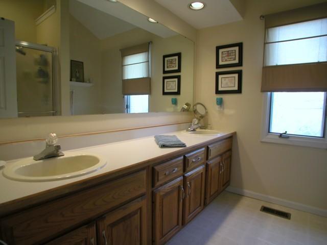 7675 River Road, Unit 26 Indianapolis, IN 46240 - Photo 10 of 12 Gallery Image 10
