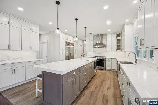 $2,499,000 | 79 Ryerson Avenue, Oakland, NJ 07436