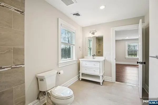 $2,499,000 | 79 Ryerson Avenue, Oakland, NJ 07436