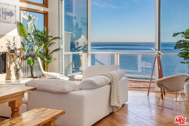 $5,250,000 | 22664 Pacific Coast Highway, Unit 4, Malibu, CA 90265
