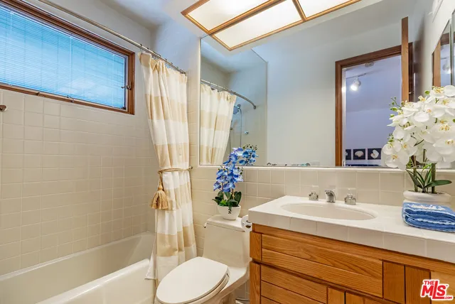 $5,250,000 | 22664 Pacific Coast Highway, Unit 4, Malibu, CA 90265