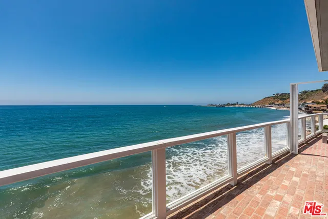 $5,250,000 | 22664 Pacific Coast Highway, Unit 4, Malibu, CA 90265