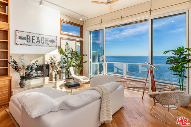 $5,250,000 | 22664 Pacific Coast Highway, Unit 4, Malibu, CA 90265