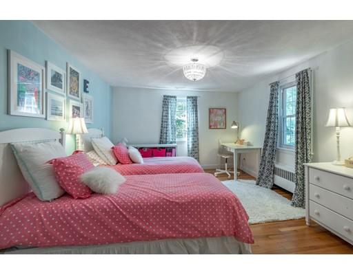 81 Meadowbrook Road Needham, MA 02492 - Photo 16 of 21