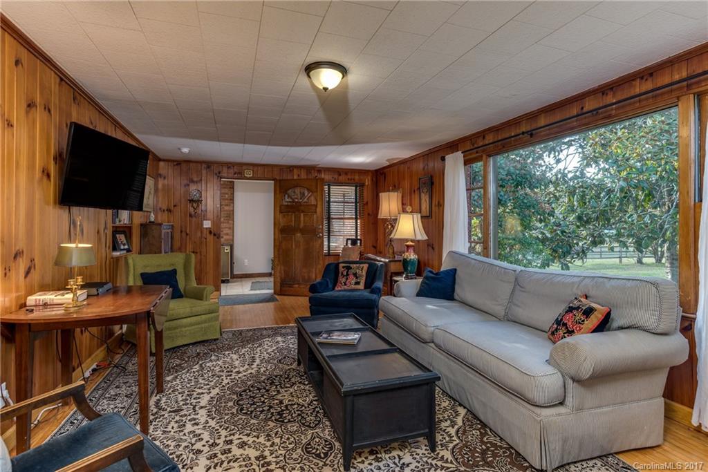 3111 Collinsville Road Columbus, NC 28722 - Photo 11 of 24 Gallery Image 11