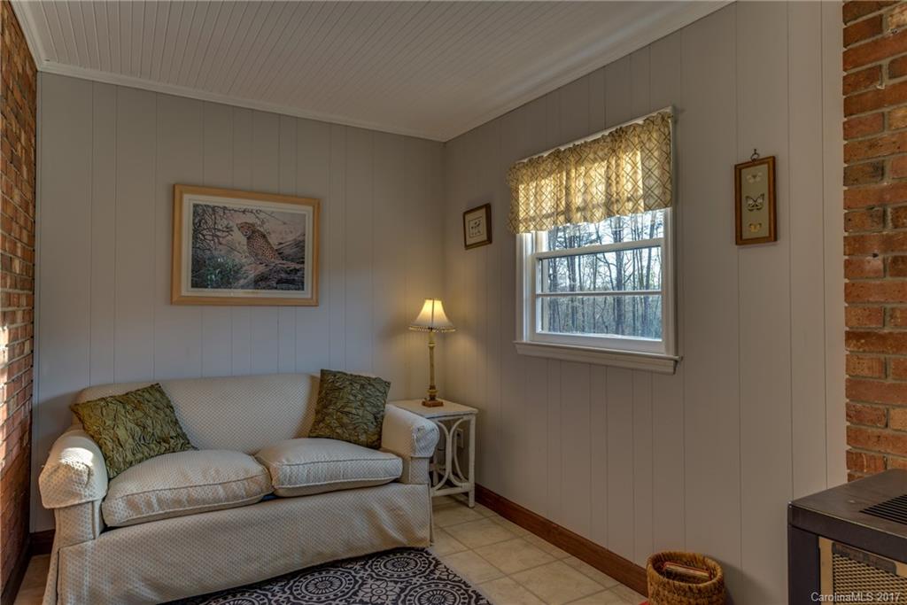 3111 Collinsville Road Columbus, NC 28722 - Photo 12 of 24 Gallery Image 12