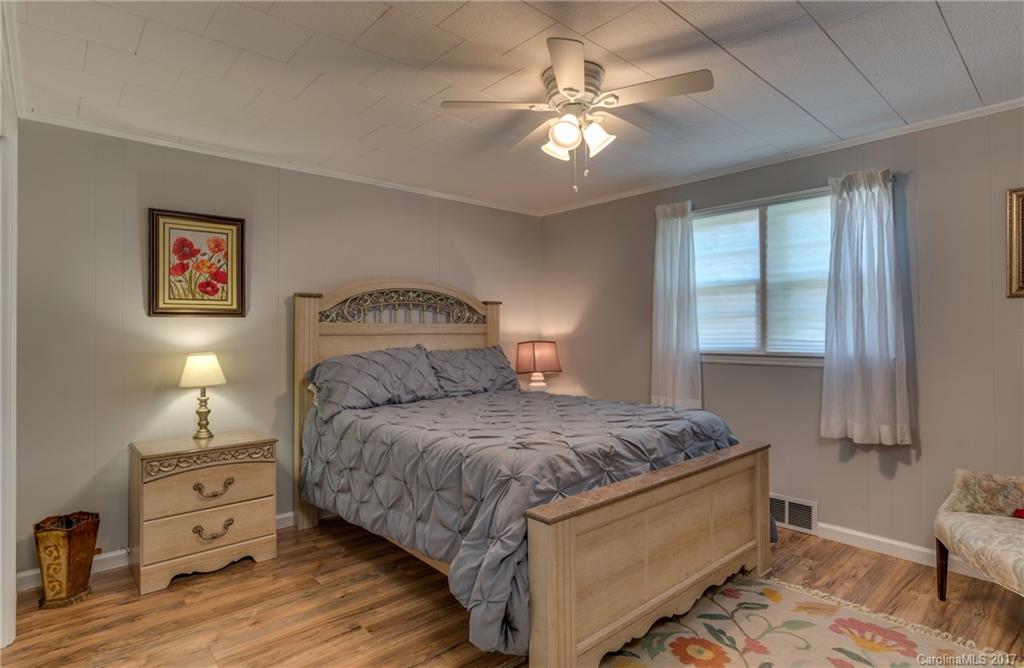 3111 Collinsville Road Columbus, NC 28722 - Photo 13 of 24 Gallery Image 13