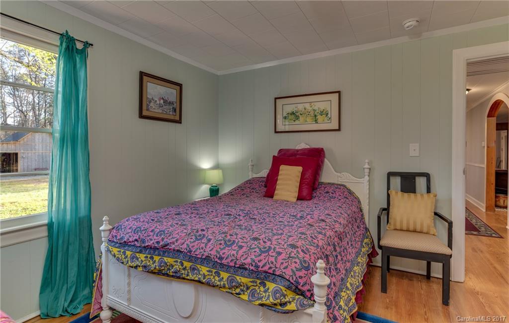 3111 Collinsville Road Columbus, NC 28722 - Photo 14 of 24 Gallery Image 14