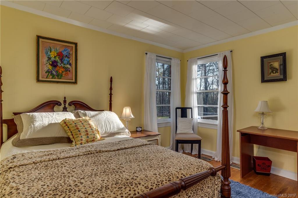 3111 Collinsville Road Columbus, NC 28722 - Photo 17 of 24 Gallery Image 17