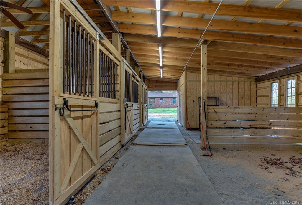 3111 Collinsville Road Columbus, NC 28722 - Photo 21 of 24 Gallery Image 21