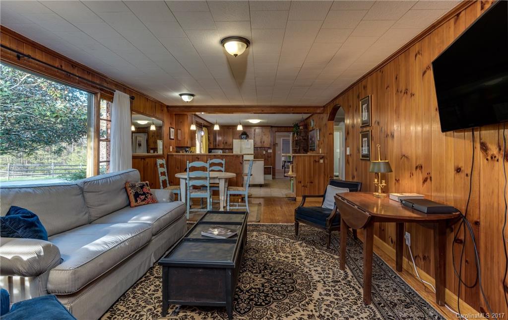 3111 Collinsville Road Columbus, NC 28722 - Photo 10 of 24 Gallery Image 10