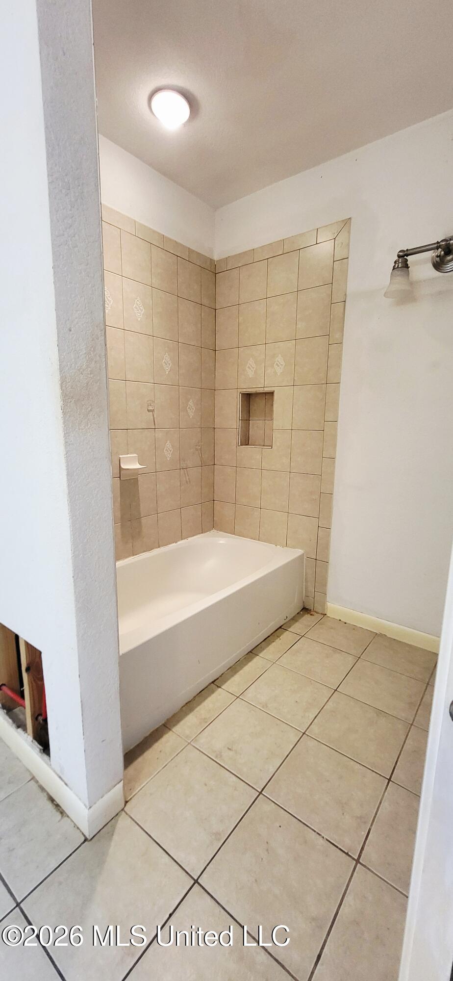 928 Courthouse Road, Unit 25 Gulfport, MS 39507 - Photo 8 of 17 20260430_140528