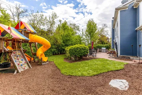 $1,650,000 | 1025 South Vail Avenue, Arlington Heights, IL 60005
