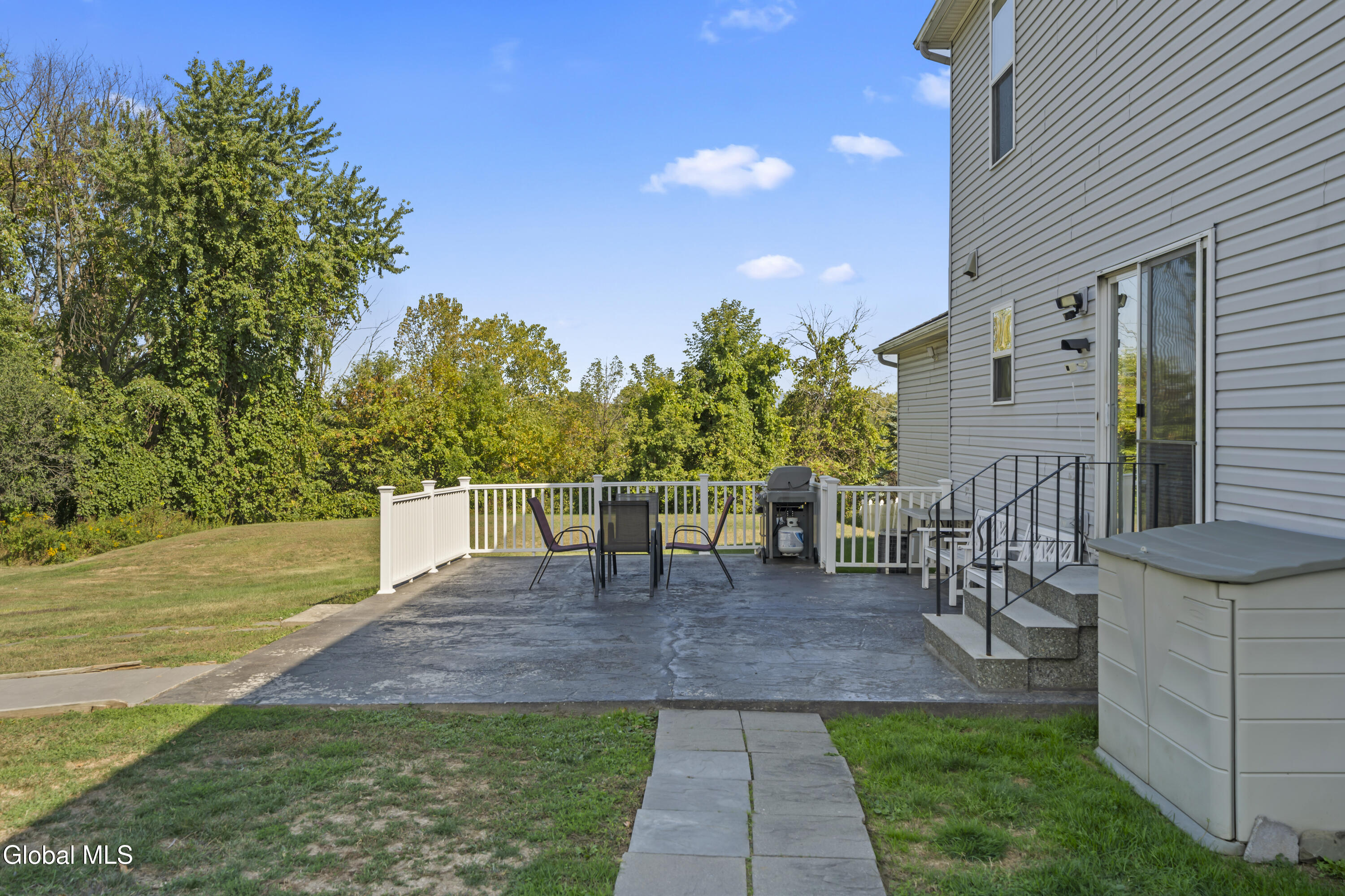 1251 Loudon Road Cohoes, NY 12047 - Photo 11 of 54 DSC07315