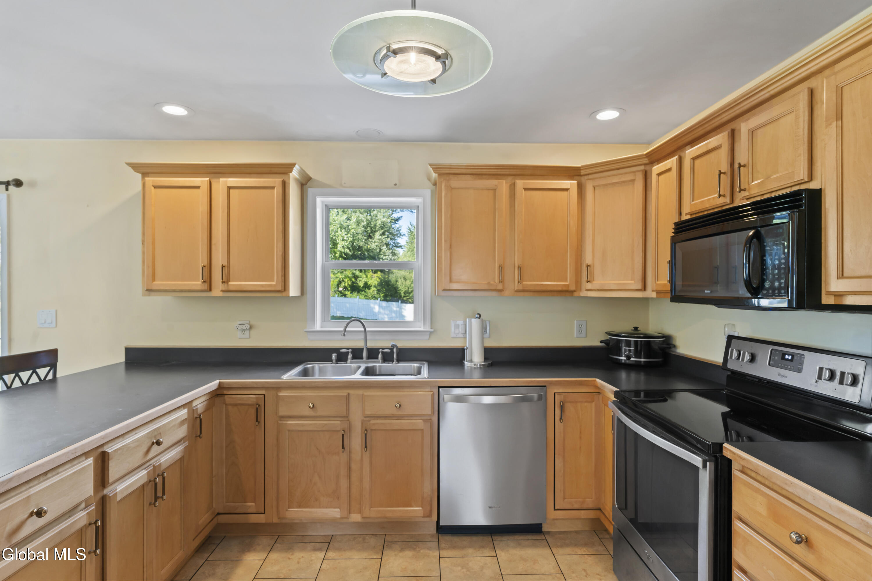 1251 Loudon Road Cohoes, NY 12047 - Photo 24 of 54 DSC07354