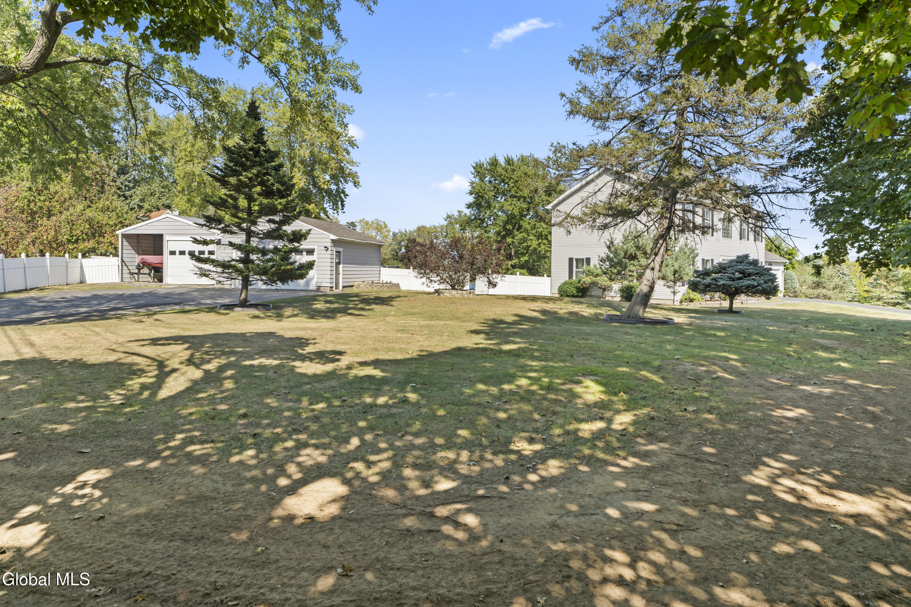 1251 Loudon Road Cohoes, NY 12047 - Photo 7 of 54 DSC07303