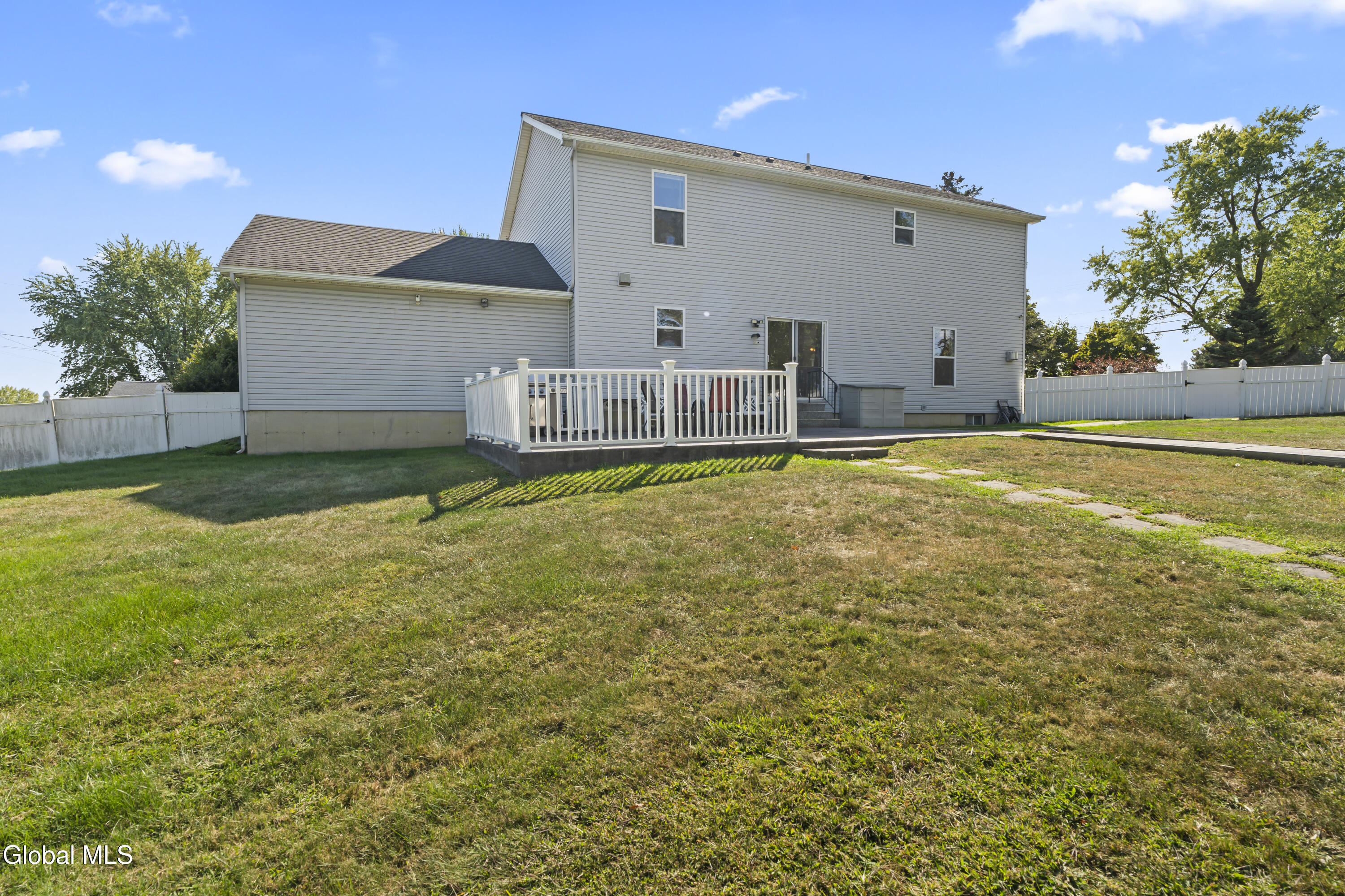 1251 Loudon Road Cohoes, NY 12047 - Photo 9 of 54 DSC07309