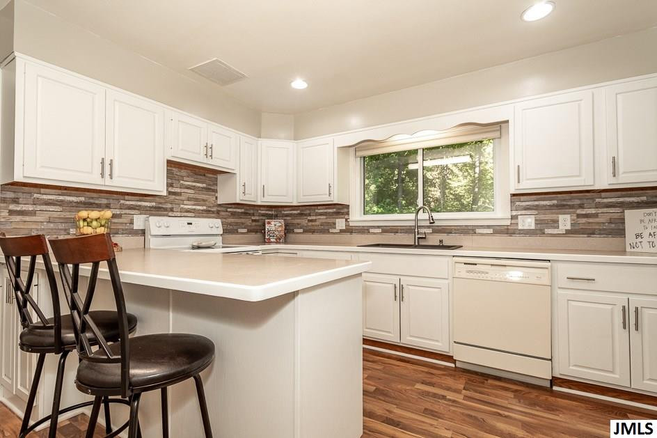 7990 South Stoney Lake Road Jackson, MI 49201 - Photo 11 of 31 Photo 11