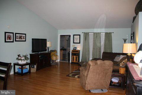 10919 Miller Road Denton, MD 21629 - Photo 7 of 29 Living Room