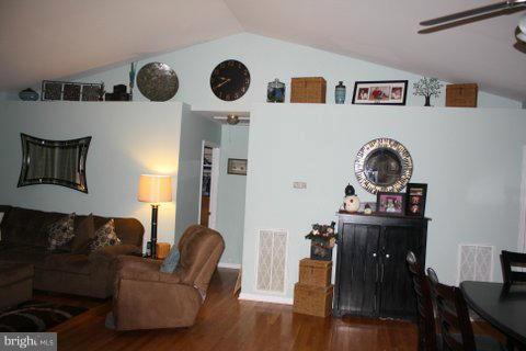10919 Miller Road Denton, MD 21629 - Photo 8 of 29 Living Room