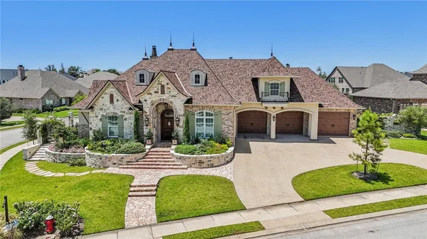 $1,998,000 | 5206 Flint Hills Drive, College Station, TX 77845