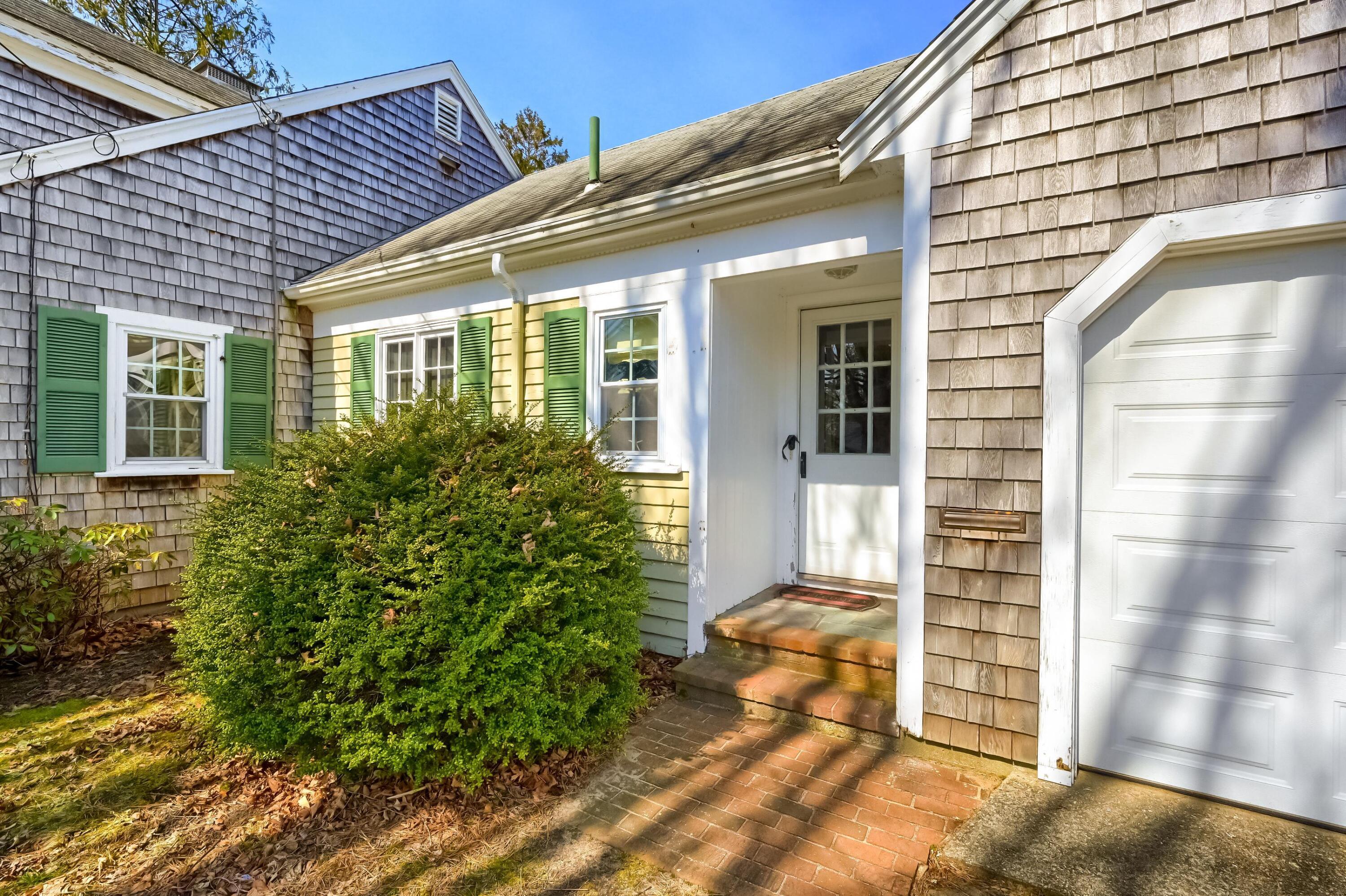 6 Captain Small Road South Yarmouth, MA 02664 - Photo 8 of 31 00_Front_DSC_7017