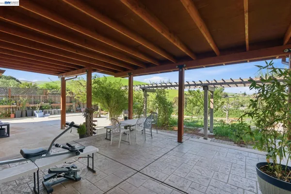 $668,000 | 2222 Carmel Court, Pittsburg, CA 94565