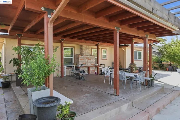 $668,000 | 2222 Carmel Court, Pittsburg, CA 94565