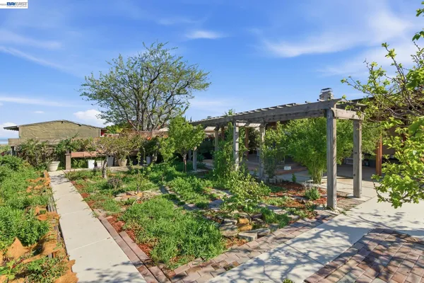 $668,000 | 2222 Carmel Court, Pittsburg, CA 94565