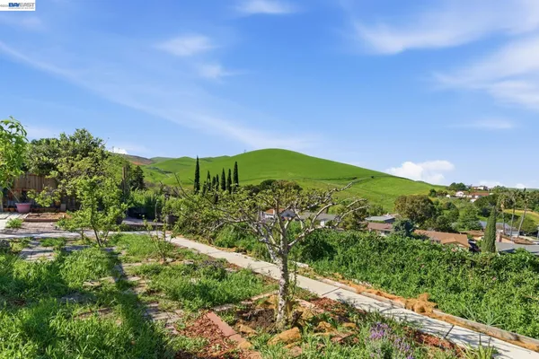 $668,000 | 2222 Carmel Court, Pittsburg, CA 94565