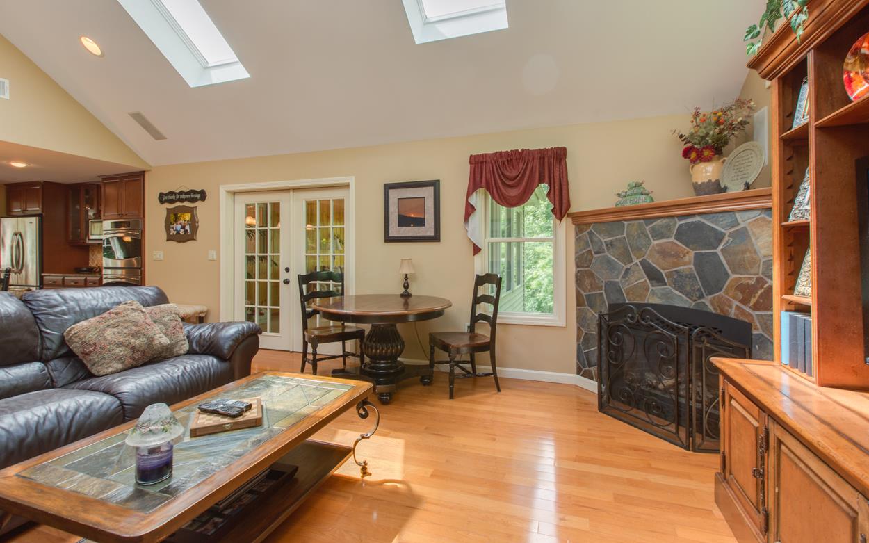 9 Crestwood Road Windham, NH 03087 - Photo 13 of 39