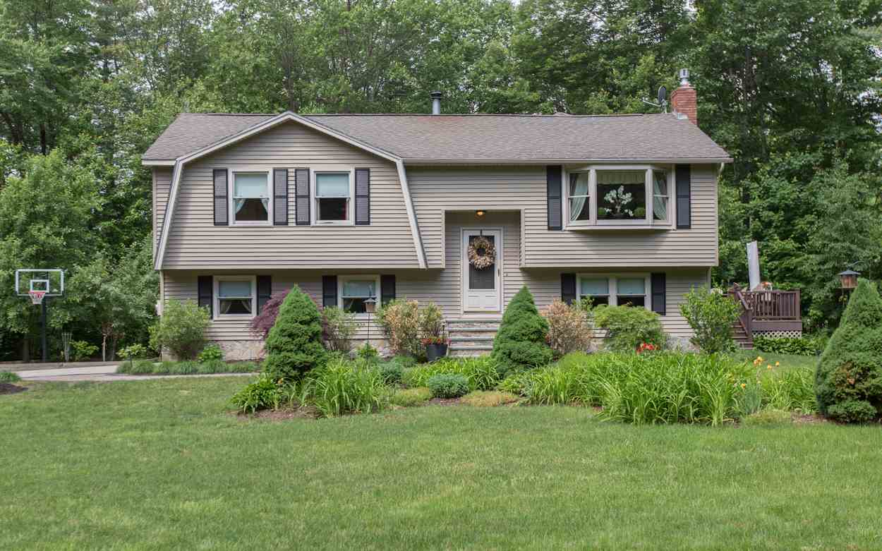 9 Crestwood Road Windham, NH 03087 - Photo 31 of 39