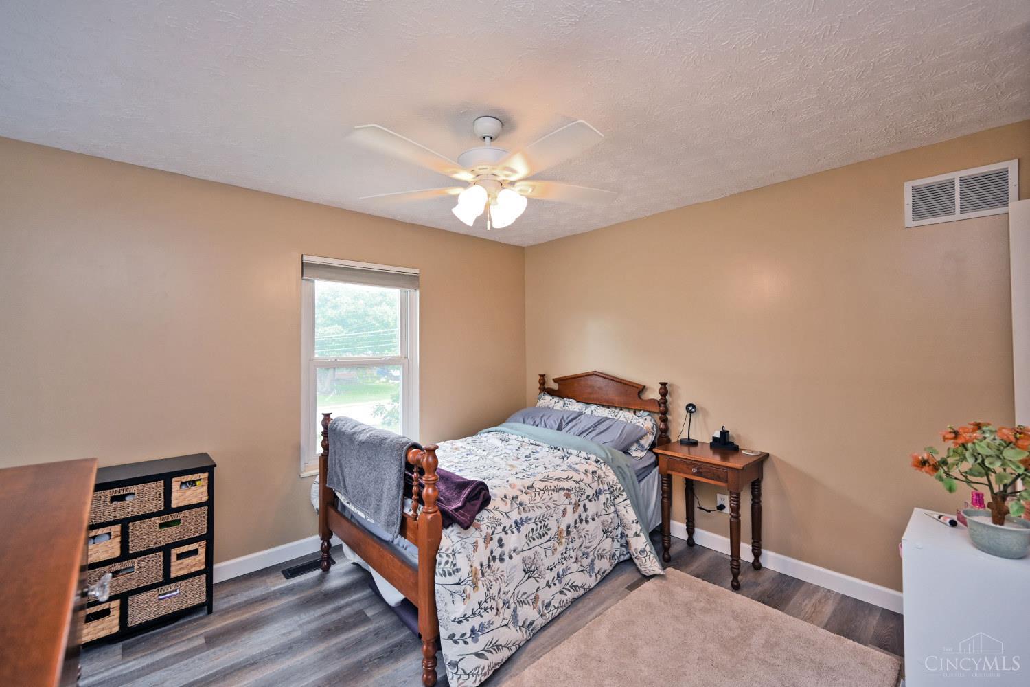 956 8 Mile Road Cincinnati, OH 45255 - Photo 22 of 34