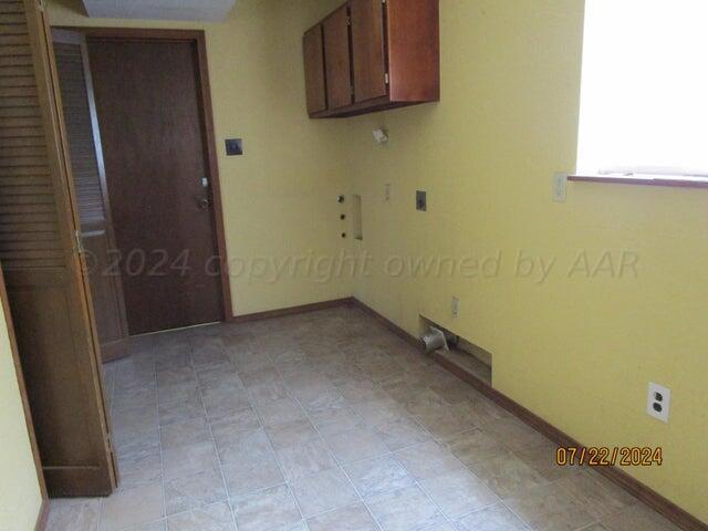 100 West Ocla Street Borger, TX 79007 - Photo 11 of 14 a view of a small space